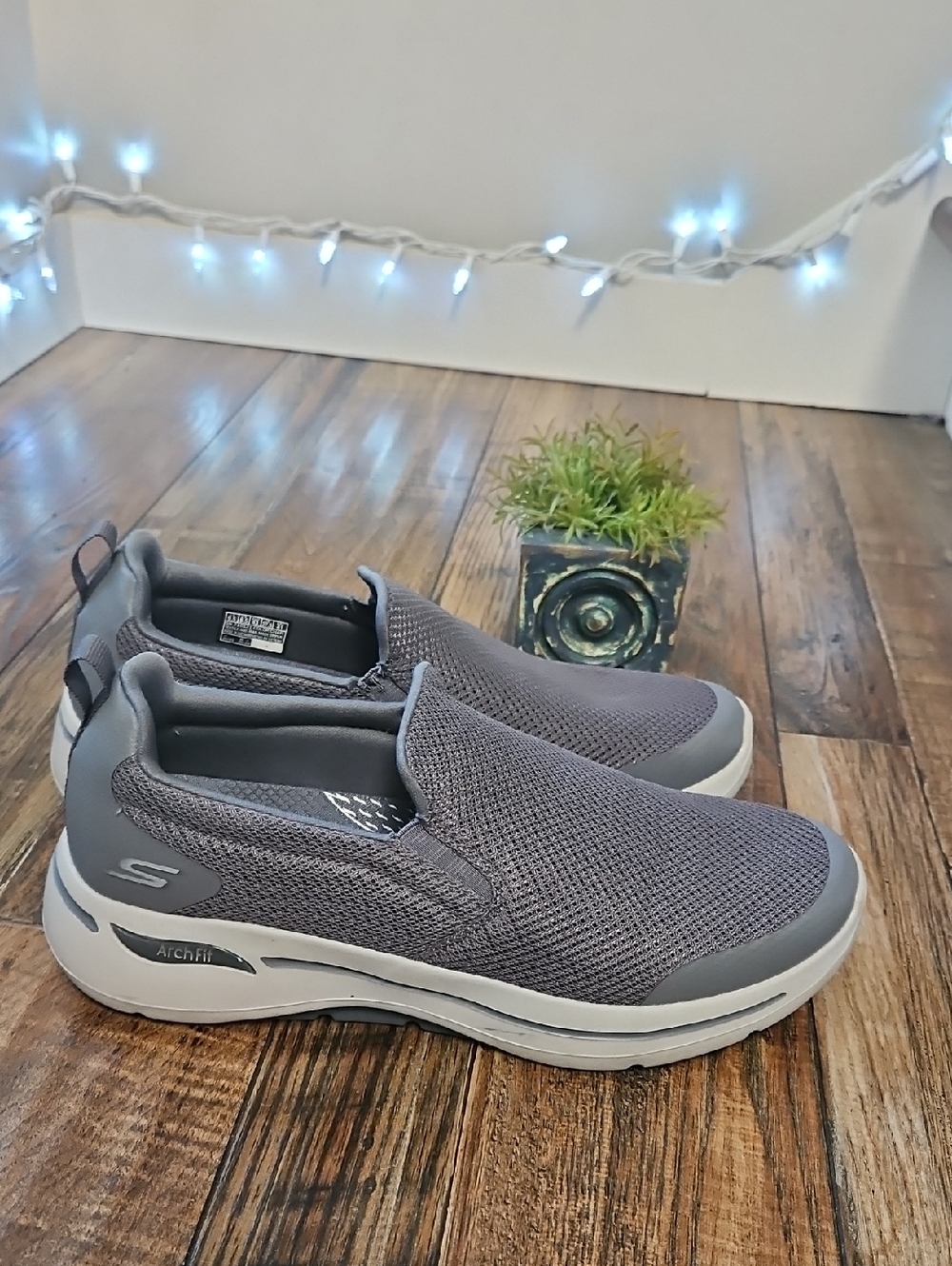 Skechers Men’s Gray Slip-On‎ Arch Fit Casual Loafers